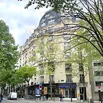 Superbe Haussmannien Suspendu * Παρίσι